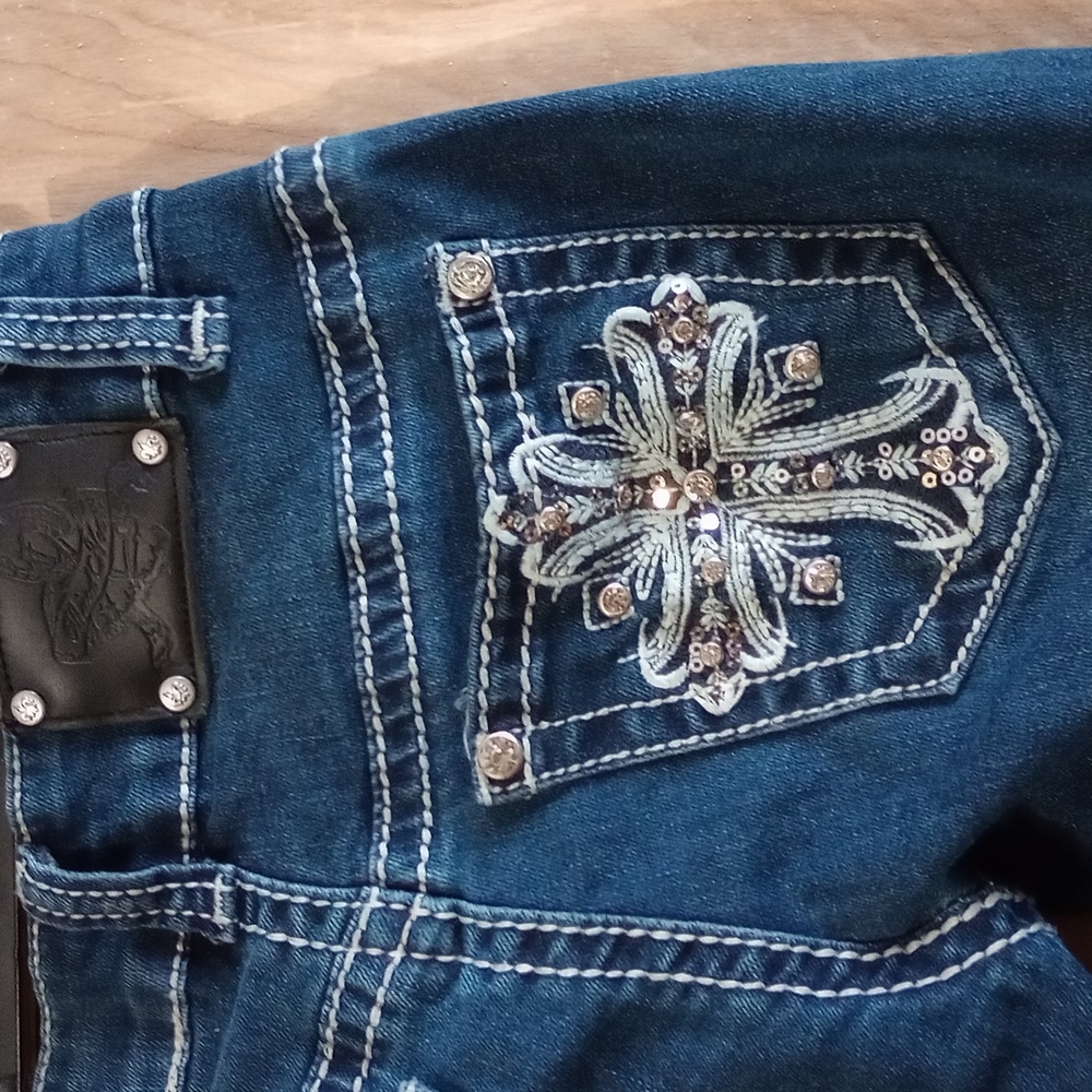 Jeans - Picture 4 of 5